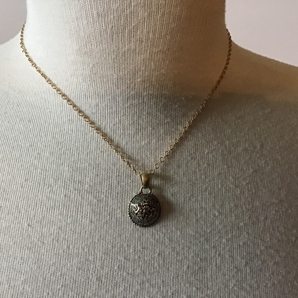 NWT Retired Lia Sophia “Waybridge” gold color necklace w/glittering enamel crest